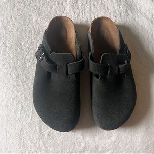 Birkenstock black Boston clog